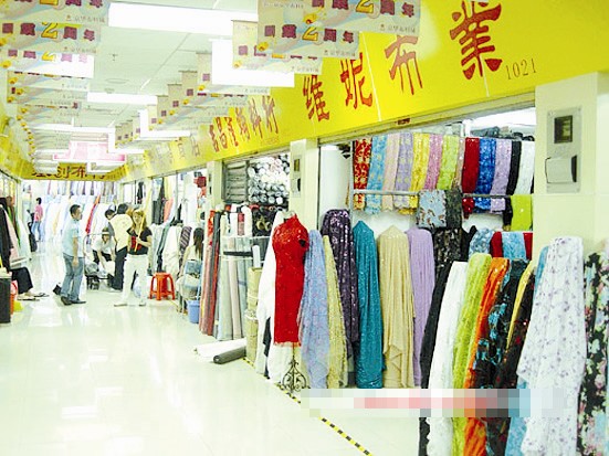 寒潮中的暖流 厦门布料市场的枯荣与求生